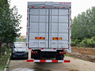 浙江翼开启厢式半挂车制造厂